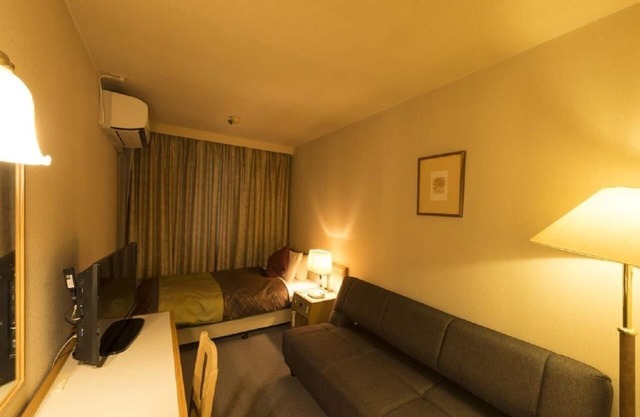 Smoking Single with sofa Slightly larger room fo/Uozu Toyama