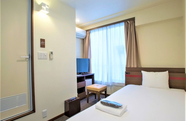 Smoking Small single room 5 minutes walk from/Yokohama Kanagawa