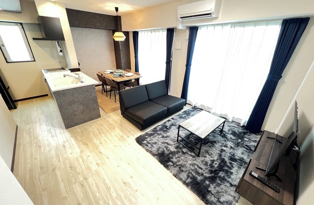 sn201/2 beds/1 sofa bed/7 min walk from the nearest station!