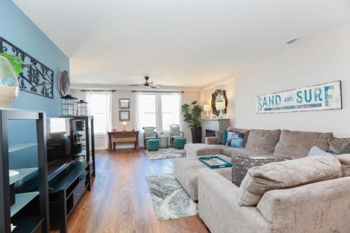 Sojourn Sea Views with Balcony & Fireplace Sleeps 7
