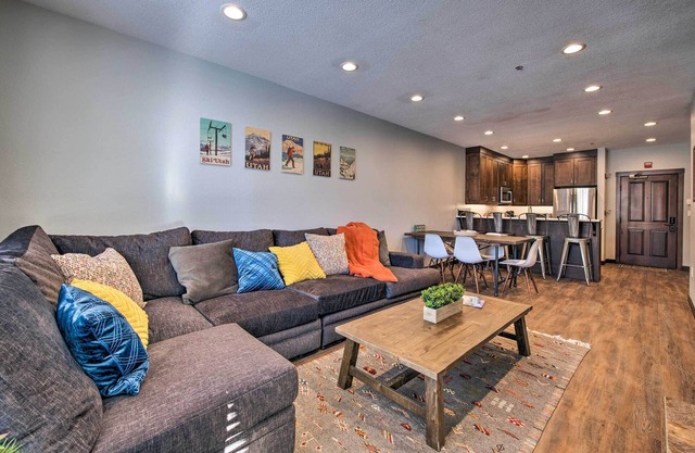 Solitude Mountain Slopeside Ski Condo w/Hot Tub!