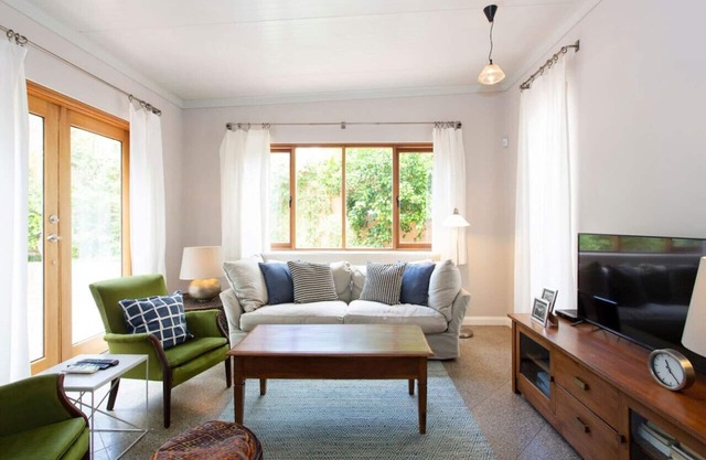 Solomon Street Cottage