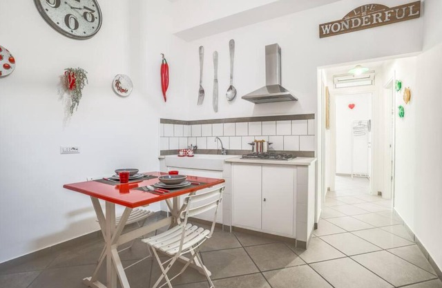 SorrentoVibes - Two Bedrooms Apt in Sorrento Center with Balcony
