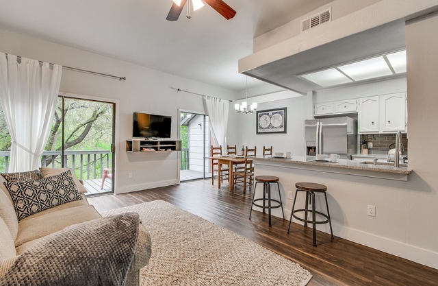 South Austin Creekside Retreat!