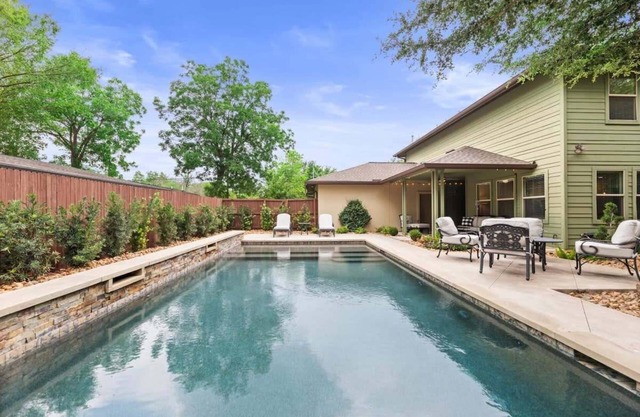 South Austin Getaway | Large Home | Private Pool
