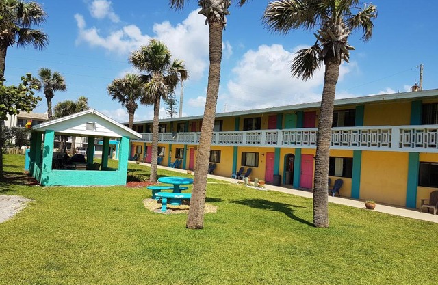 South Beach Inn - Cocoa Beach