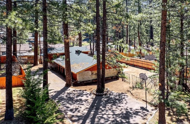 South Tahoe Rustic Home! Sleeps Over 10! home