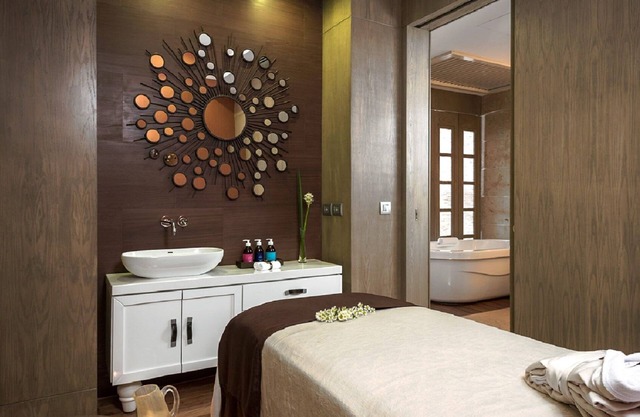 Spa and Golf Package at VIDANTA GRAND LUXXE 3 BEDROOM SPA SUITE