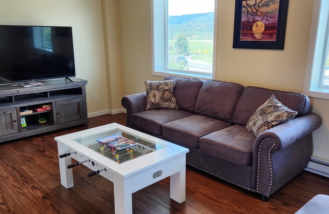Spacious 1-bedroom Apt close to Homer Spit