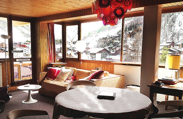 Spacious 2-room apartment, superb view, resort center, close to the slopes