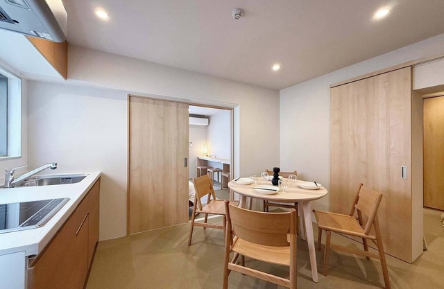 Spacious 2BR, 2 Baths | Steps to Shops & Dining 31
