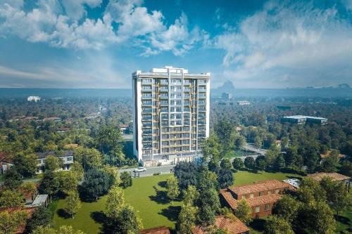 Spacious 2BR W/ City View