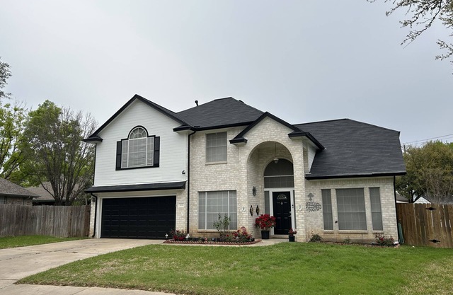 Spacious 3/21/2 house 24 min drive to Austin downtown