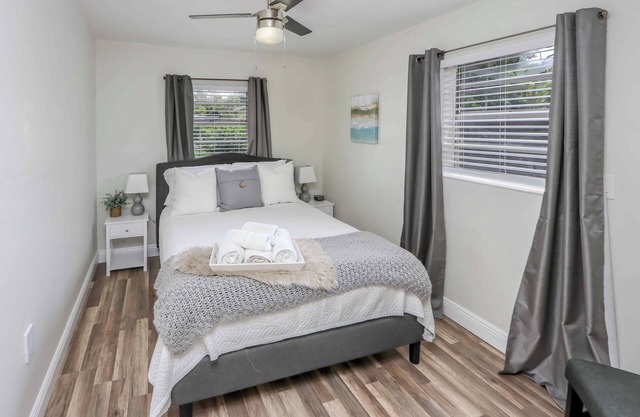 Spacious 3BR Apartment in Miami - Private Entry, Near Downtown & Beaches