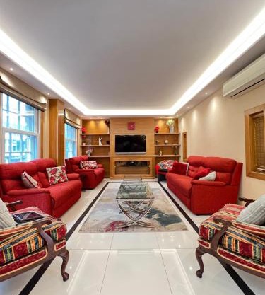 Spacious 3BR Flat with AC 3 Ensuite Bidets Near Selfridges and Hyde Park