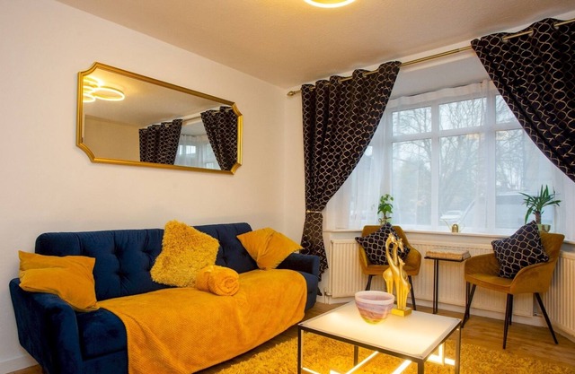 Spacious 3BR Home| Pass The Keys