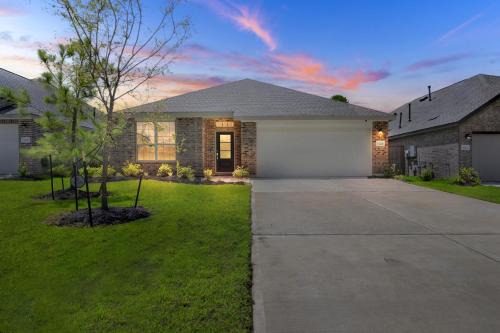 Spacious 3BR Retreat Near Lake Conroe home