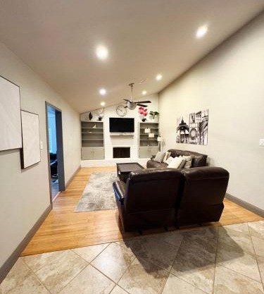 Spacious 4BR w Fenced Yard