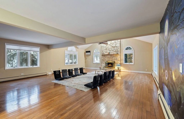 Spacious 6BR Retreat w/Ballroom, Fire Pit & Huge Yard!