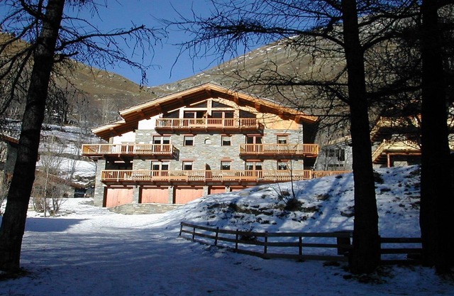 spacious and comfortable apartment in an authentic, listed village
