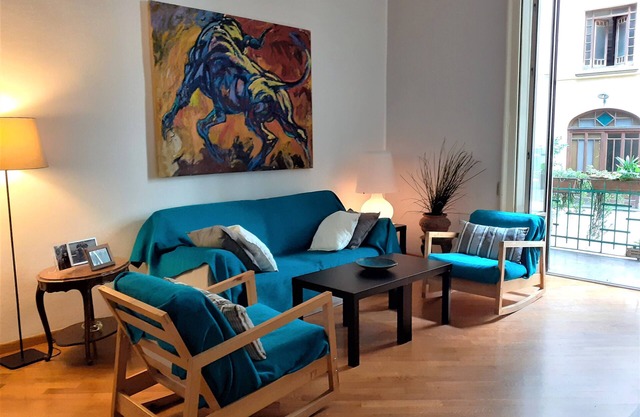 Spacious and cozy apartment in central area with all services