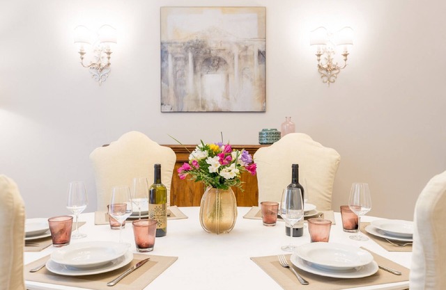Spacious and stylish Loren flat