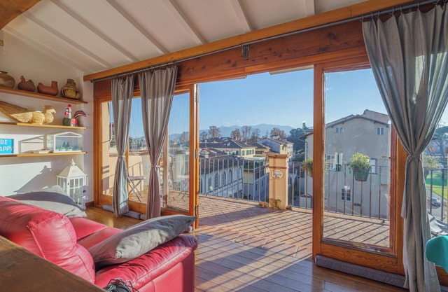 SPACIOUS APARTMENT WITH WONDERFUL TERRACE AND SPECTACULAR VIEW