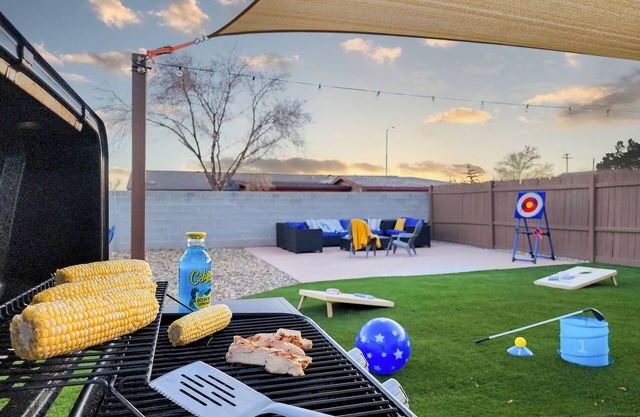 Spacious backyard with games/Grill & fire pit/2 Kings/Boat parking/Dogs welcome