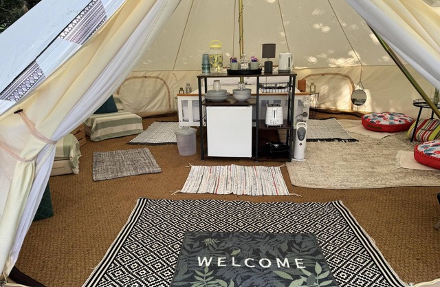 Spacious Bell Tent at Herigerbi Park, Lincolnshire