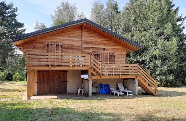 Spacious chalet with parking and terrace in Lans-en-Vercors