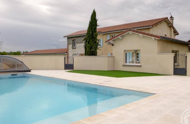 Spacious cottages with pool in the countryside, up to 17 guests