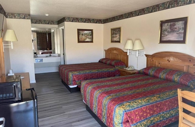 Spacious Double Room w/Parking Near Lake Corpus Christi Adventures