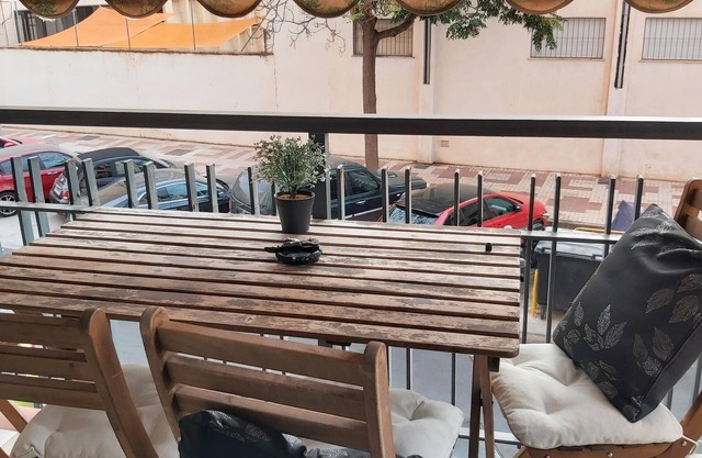 Spacious Family Apartment in Málaga, near historic center