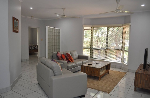 Spacious family home, 45 minutes to Litchfield National Park