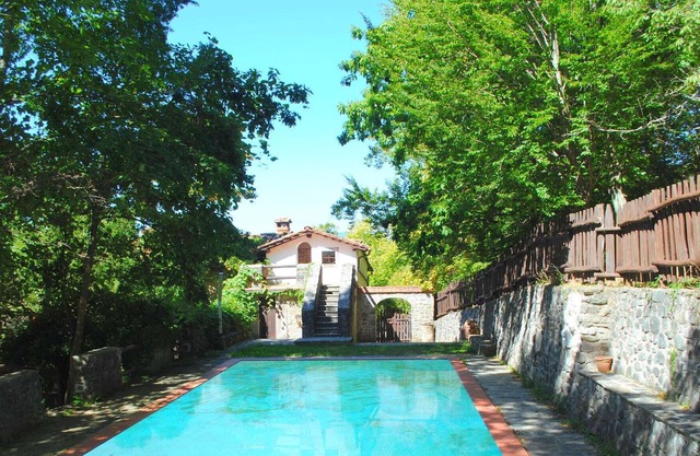 Spacious Holiday Home with shared pool