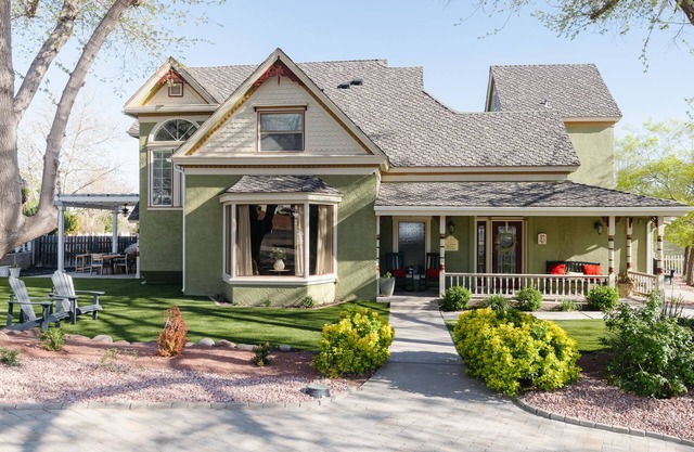 Spacious Home in the Heart of St. George Over 100 5 Star Reviews