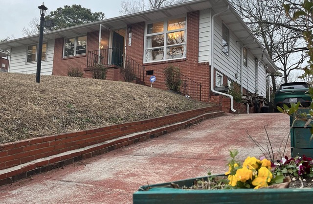 Spacious home near downtown