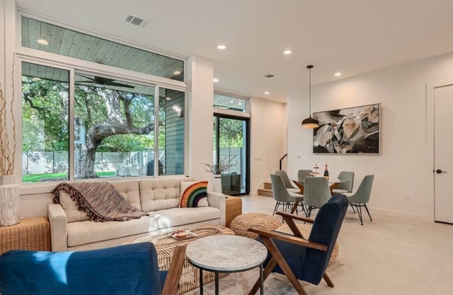Spacious New Build / Group Retreat / Bocci Ball Court!