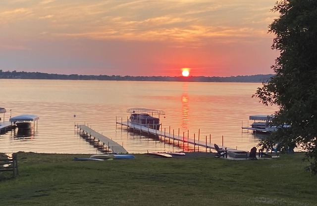 Spacious, Remodeled, Pet Friendly, Owasco Lake