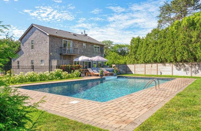 Spacious Southampton Home with Pool, Minutes to Shinnecock Hills Golf Club,.