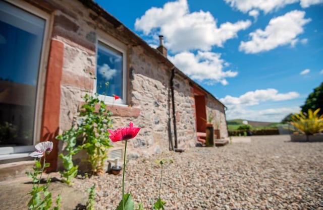 Spacious & Stylish StoneHous Cottage