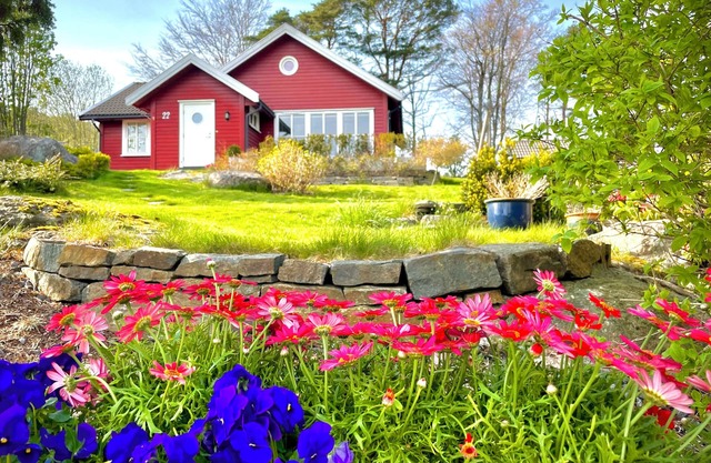 Spacious villa, family friendly, sports, beaches & UNDER