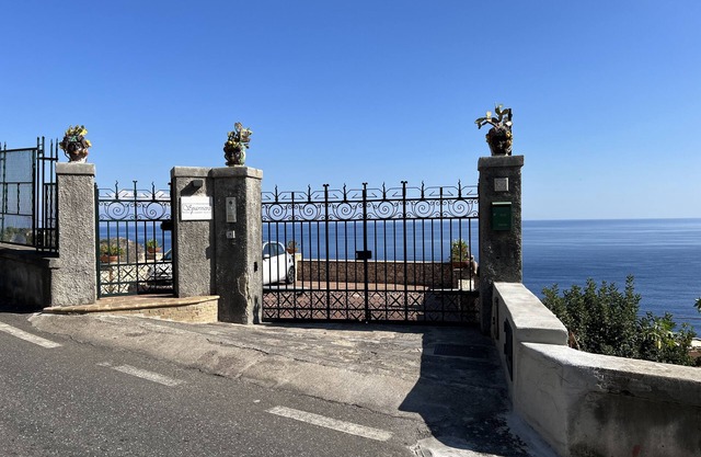 Sparviero Taormina apartment with view