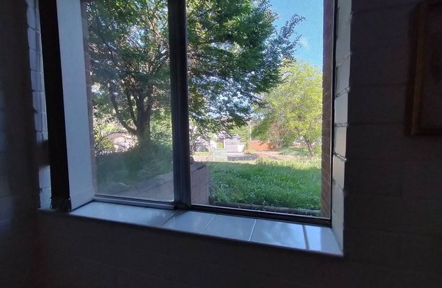 Specious studio next to the Canberra Hospital