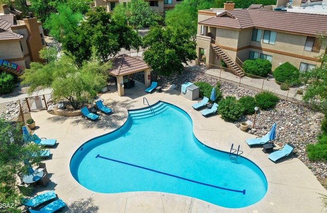Spectacular mountain view 2/2 condo!