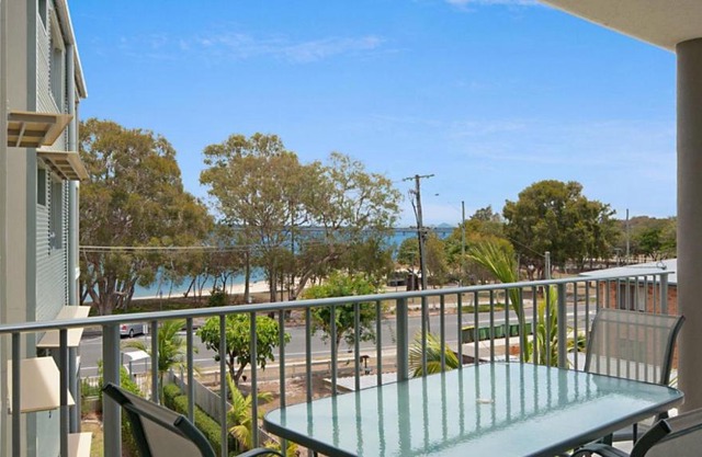 Spectacular Unit Overlooking Pumicestone Passage - Welsby Pde, Bongaree