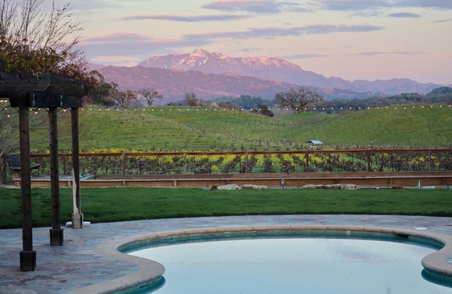 Spectacular View Estate 5min Away