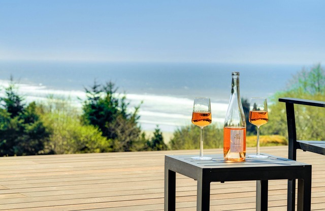 Spectacular Views, Elegant Home