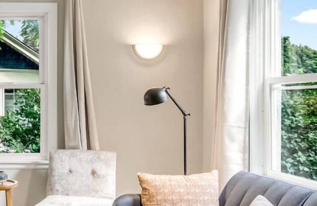 Spectacular Zenful 4BR Home/Free WiFi/Location!