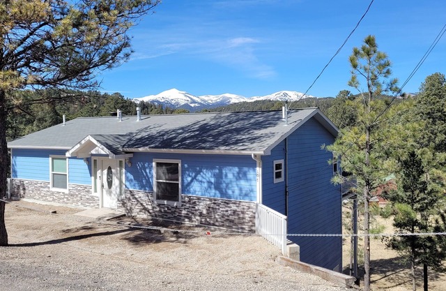 *Spend Your Summer in the Cool Pines* with a great mountain view!